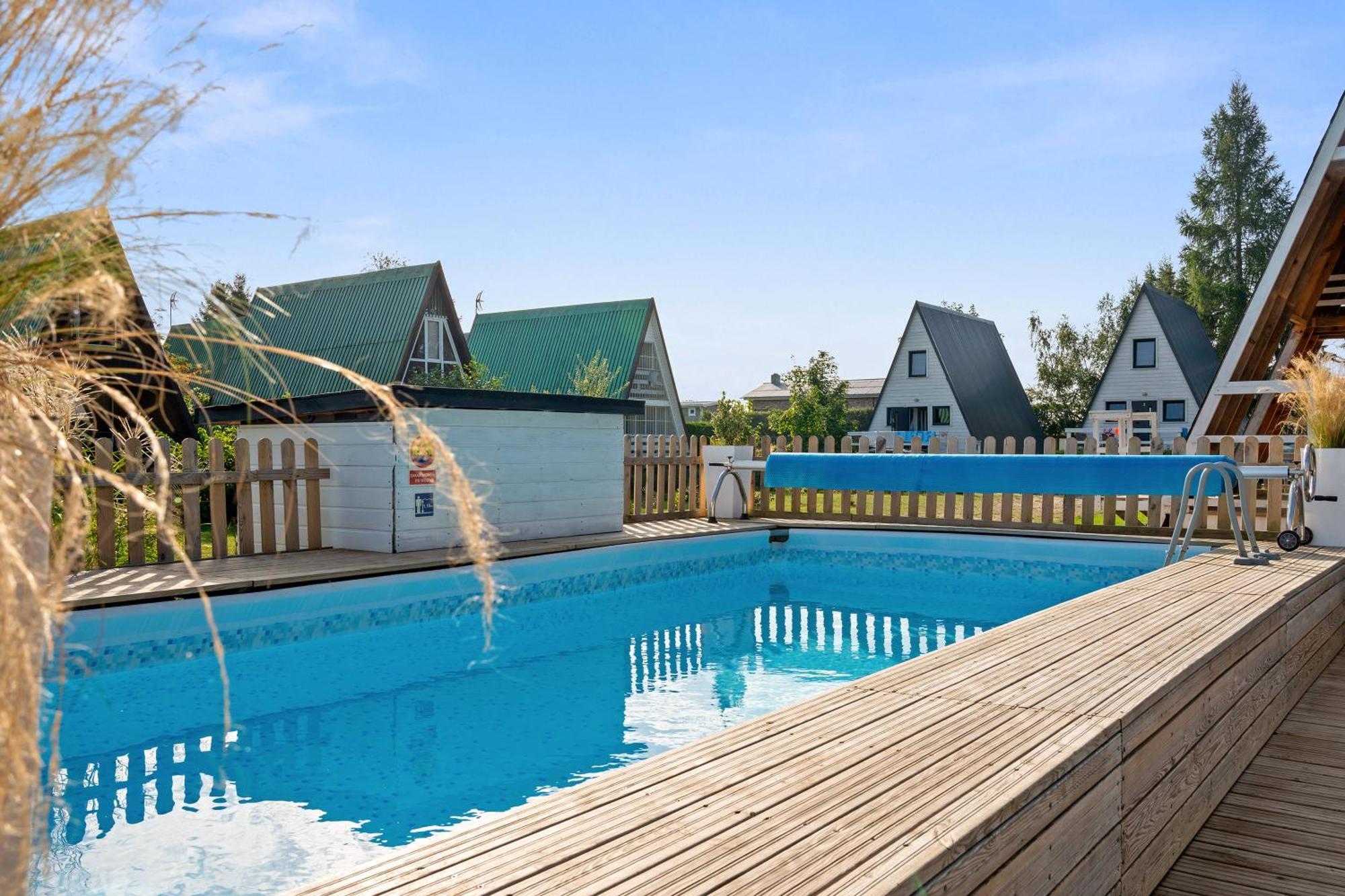 Soul Camp Nowecin Villa Леба Екстериор снимка