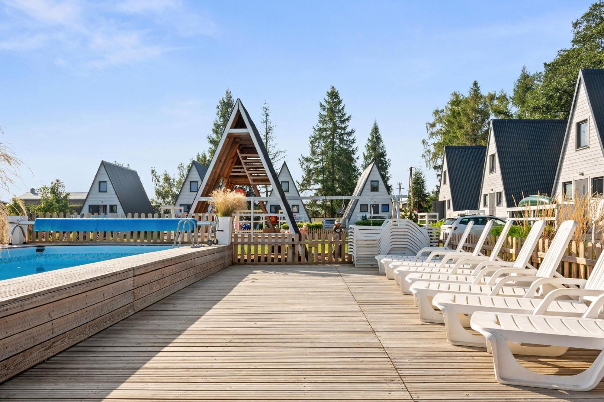 Soul Camp Nowecin Villa Леба Екстериор снимка